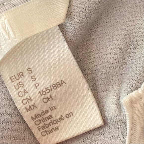 🍎 H&M Animal Print Slit Back Tank Top - Picture 3 of 5